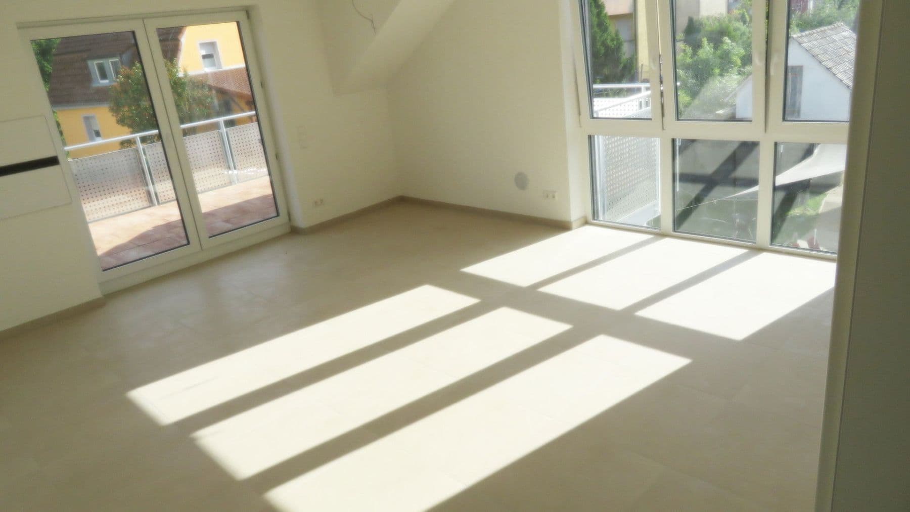 Pronájem bytu 4+1 110 m², Gartenstraße 20, Bad Rappenau, Bádensko-Württembersko Pronájem bytu 4+1 110 m², Gartenstraße 20, Bad Rappenau, Bádensko-Württembersko