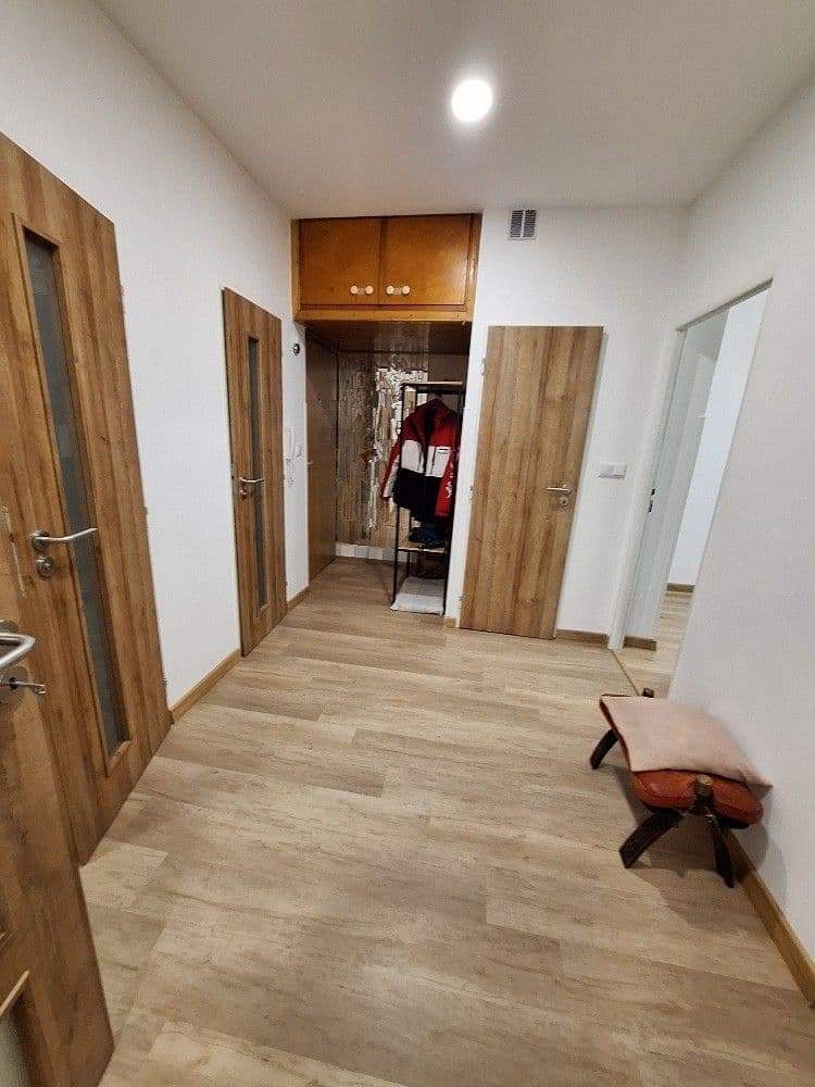 Pronájem bytu 3+1 84 m², Čajkovského, Hradec Králové, Královéhradecký kraj Pronájem bytu 3+1 84 m², Čajkovského, Hradec Králové, Královéhradecký kraj