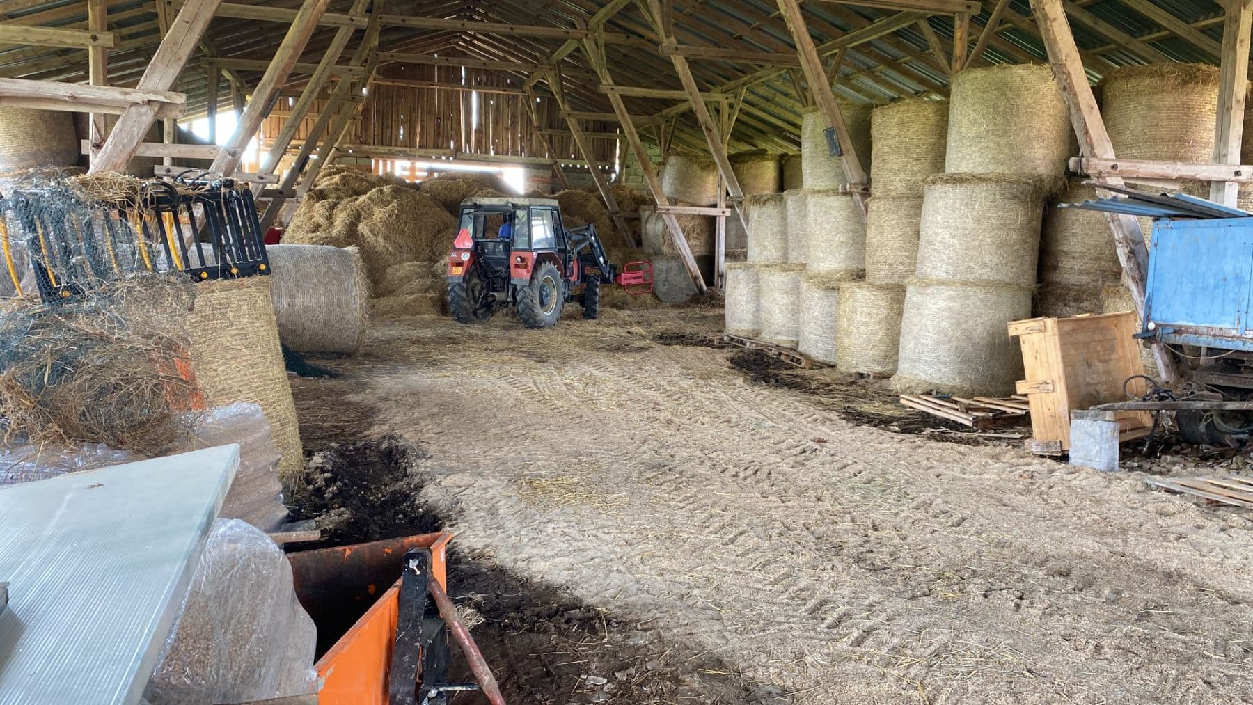 Prodej domu 1.577 m², pozemek 27.215 m², Pluhův Žďár, Jihočeský kraj Prodej domu 1.577 m², pozemek 27.215 m², Pluhův Žďár, Jihočeský kraj