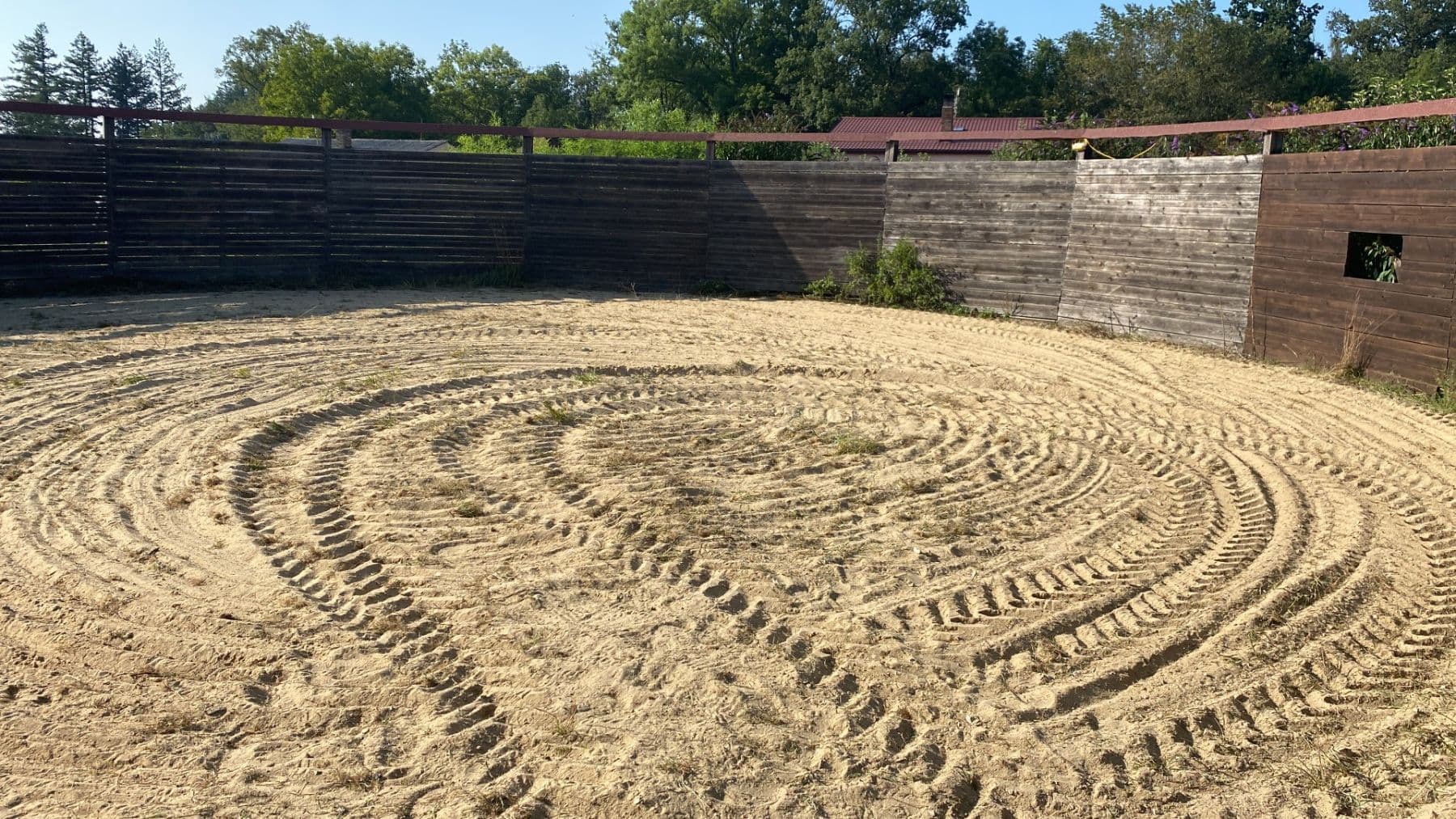 Prodej domu 1.577 m², pozemek 27.215 m², Pluhův Žďár, Jihočeský kraj Prodej domu 1.577 m², pozemek 27.215 m², Pluhův Žďár, Jihočeský kraj