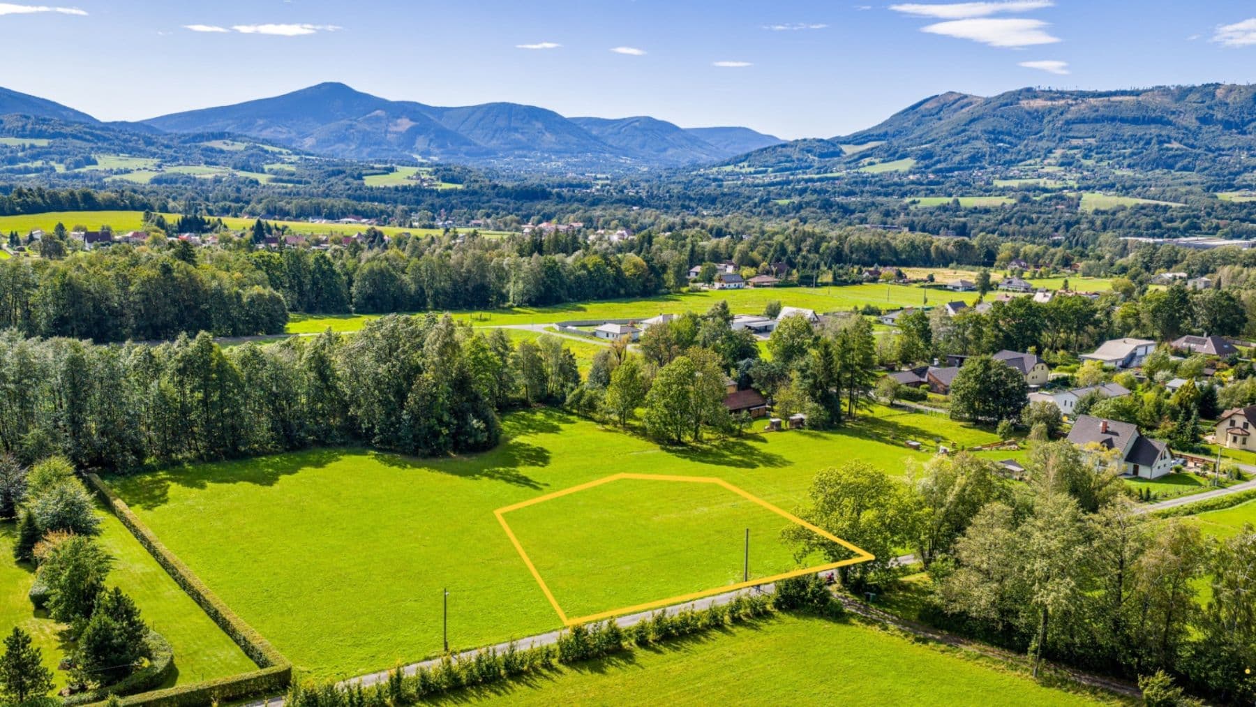 Prodej pozemku 2.350 m², Frýdlant nad Ostravicí, Moravskoslezský kraj Prodej pozemku 2.350 m², Frýdlant nad Ostravicí, Moravskoslezský kraj