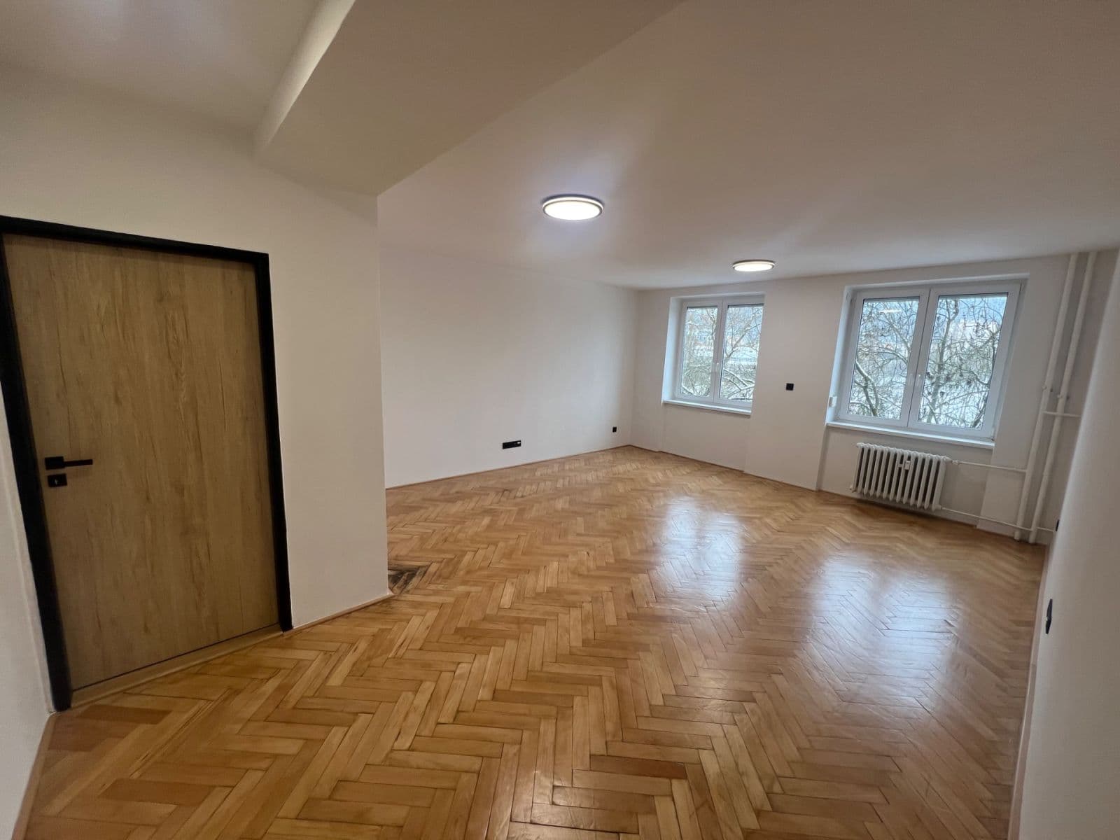 Pronájem bytu 3+1 73 m², Šmeralova, Karlovy Vary, Karlovarský kraj Pronájem bytu 3+1 73 m², Šmeralova, Karlovy Vary, Karlovarský kraj