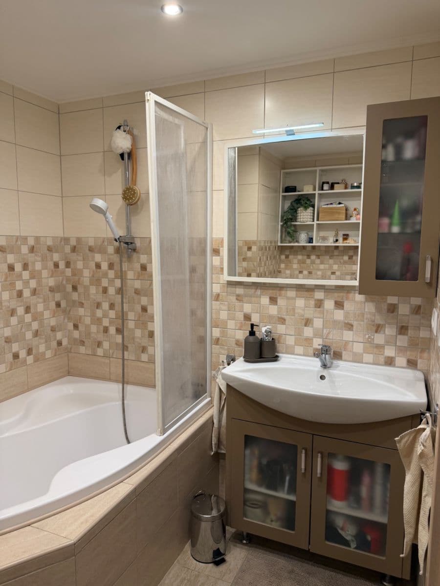 Prodej bytu 3+kk 88 m², Žižkova, Slaný, Středočeský kraj Prodej bytu 3+kk 88 m², Žižkova, Slaný, Středočeský kraj