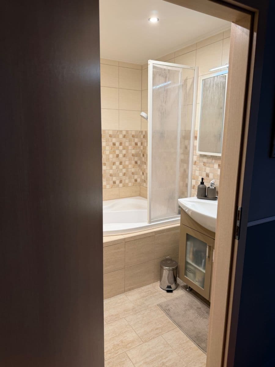 Prodej bytu 3+kk 88 m², Žižkova, Slaný, Středočeský kraj Prodej bytu 3+kk 88 m², Žižkova, Slaný, Středočeský kraj