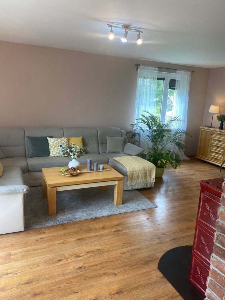 Prodej domu 200 m², pozemek 1.283 m², Boční, Nučice, Středočeský kraj Prodej domu 200 m², pozemek 1.283 m², Boční, Nučice, Středočeský kraj