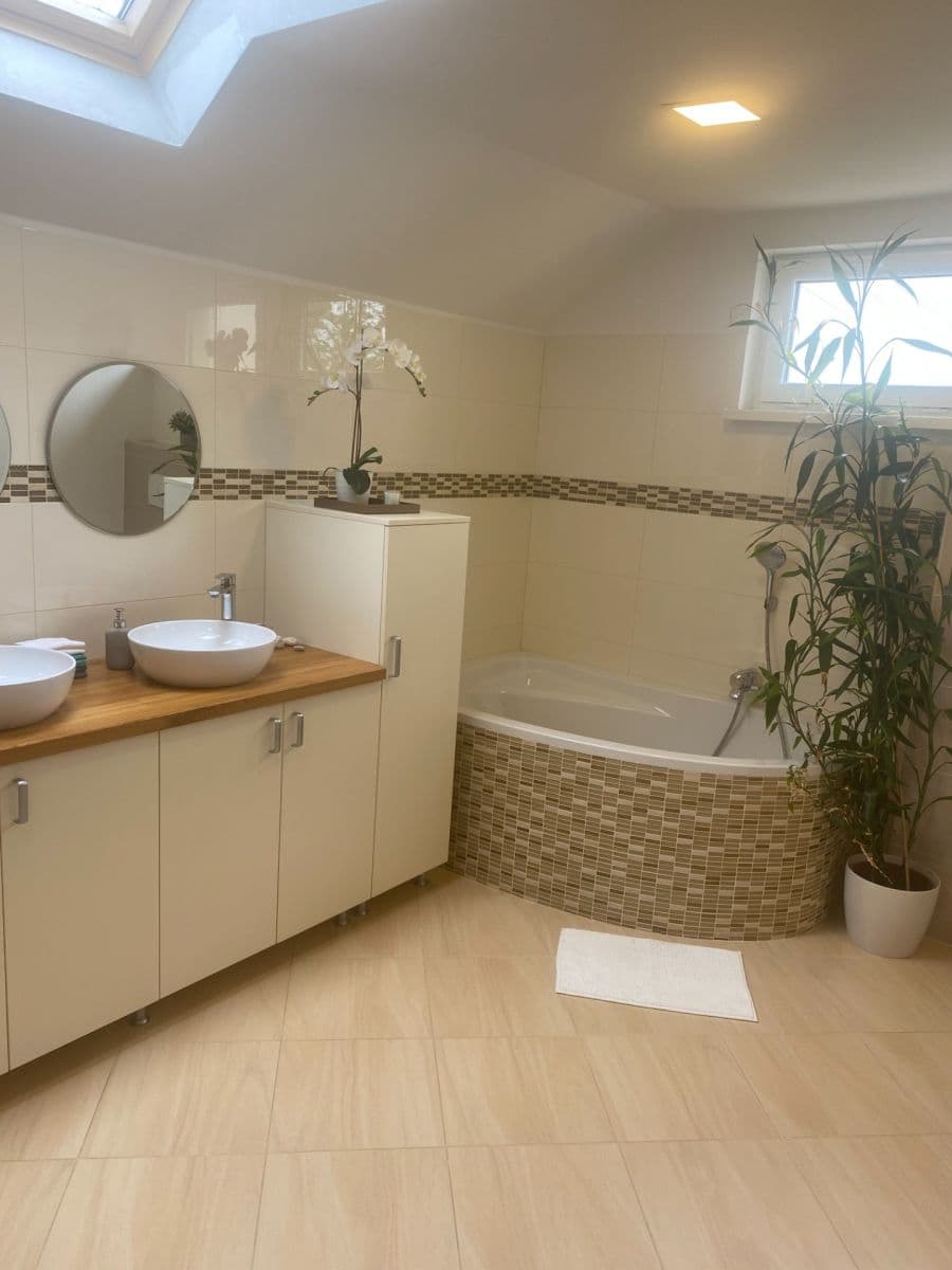 Prodej domu 200 m², pozemek 1.283 m², Boční, Nučice, Středočeský kraj Prodej domu 200 m², pozemek 1.283 m², Boční, Nučice, Středočeský kraj