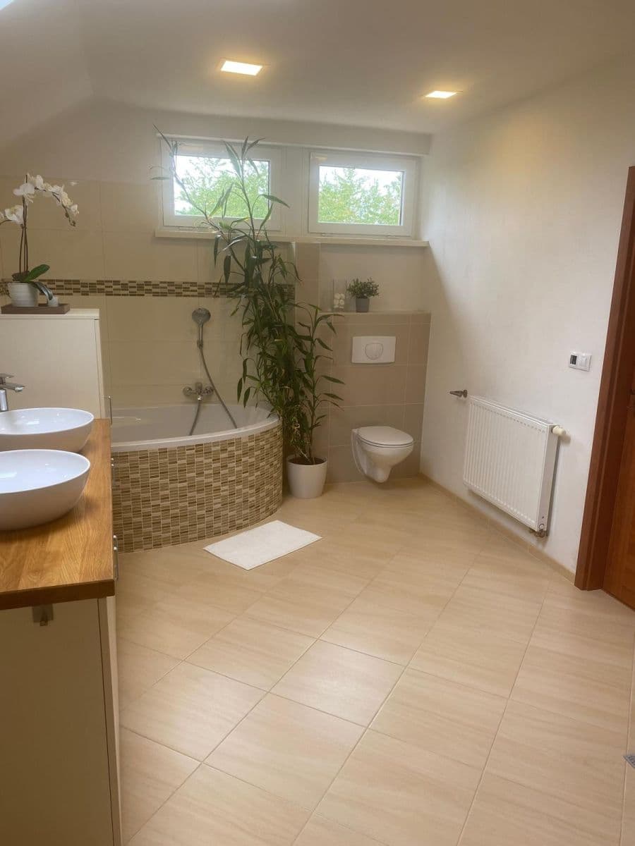 Prodej domu 200 m², pozemek 1.283 m², Boční, Nučice, Středočeský kraj Prodej domu 200 m², pozemek 1.283 m², Boční, Nučice, Středočeský kraj