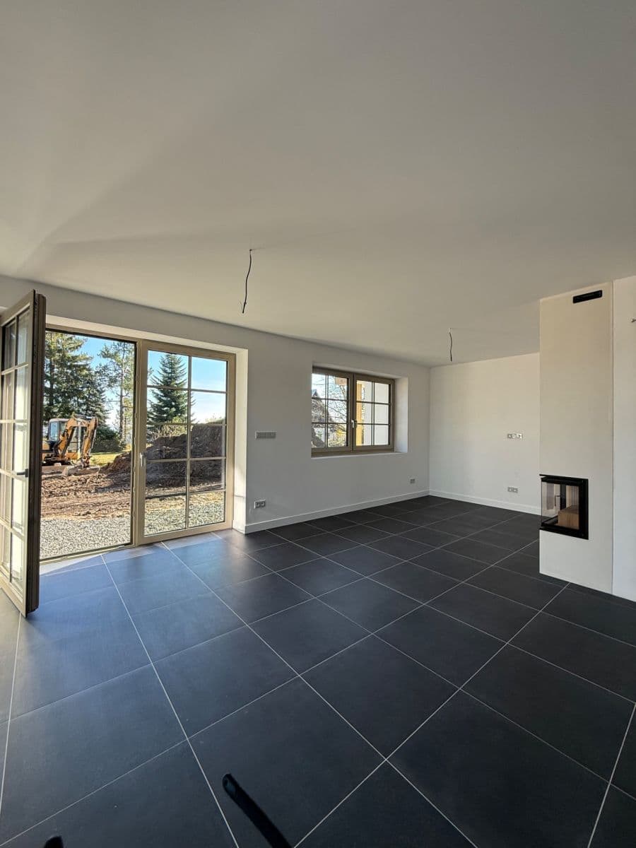 Pronájem domu 200 m², pozemek 2.400 m², Vysoké nad Jizerou, Liberecký kraj Pronájem domu 200 m², pozemek 2.400 m², Vysoké nad Jizerou, Liberecký kraj