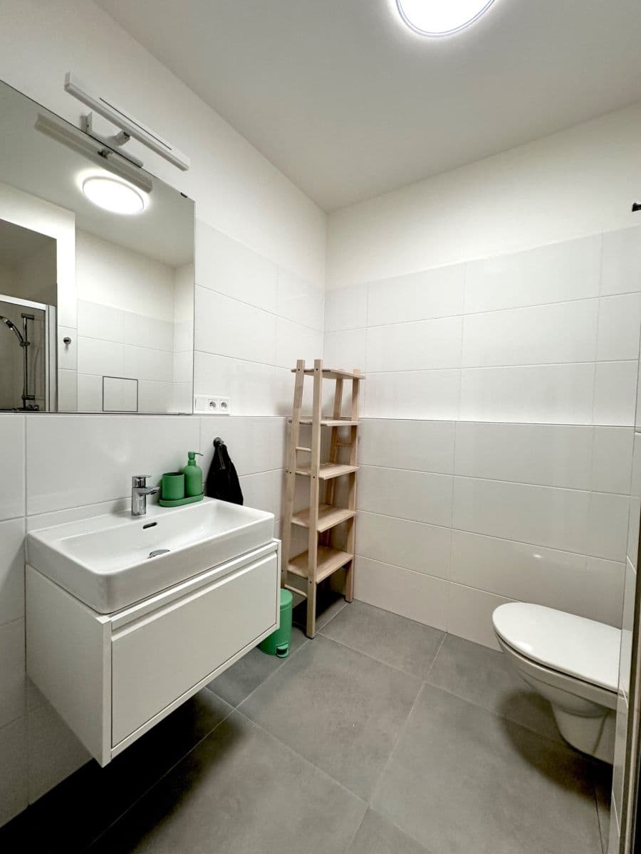 Pronájem bytu 1+kk 31 m², Nad Kolčavkou, Praha, Praha Pronájem bytu 1+kk 31 m², Nad Kolčavkou, Praha, Praha