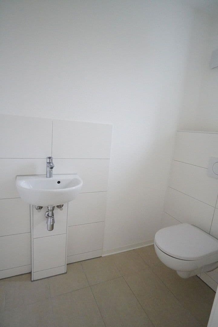 Pronájem domu 132 m², pozemek 180 m², Hölderlinstraße 26d, Pforzheim, Bádensko-Württembersko Pronájem domu 132 m², pozemek 180 m², Hölderlinstraße 26d, Pforzheim, Bádensko-Württembersko