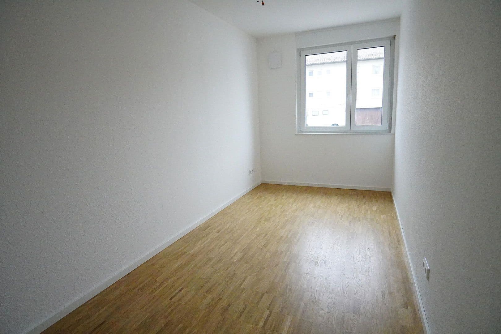 Pronájem domu 132 m², pozemek 180 m², Hölderlinstraße 26d, Pforzheim, Bádensko-Württembersko Pronájem domu 132 m², pozemek 180 m², Hölderlinstraße 26d, Pforzheim, Bádensko-Württembersko