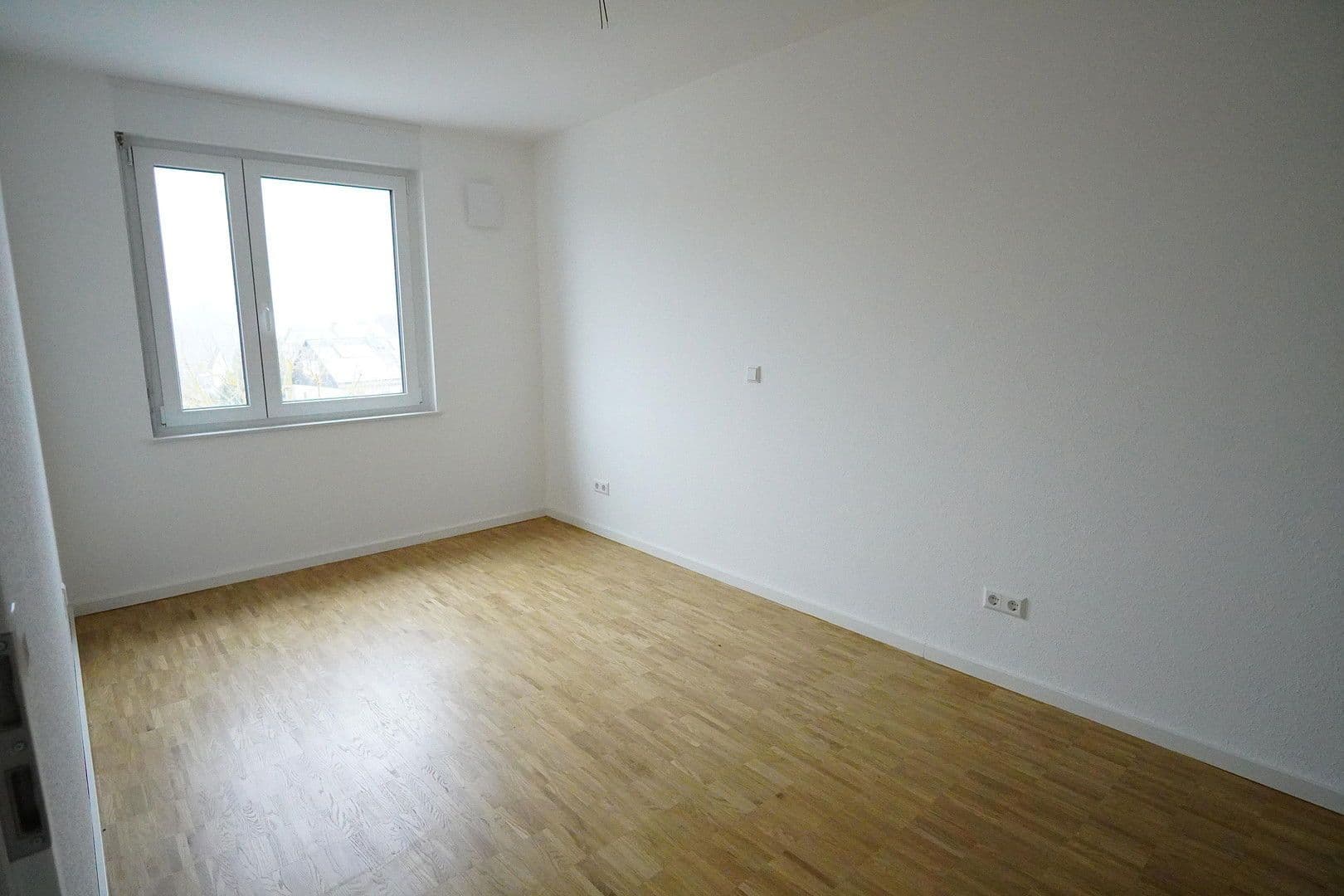 Pronájem domu 132 m², pozemek 180 m², Hölderlinstraße 26d, Pforzheim, Bádensko-Württembersko Pronájem domu 132 m², pozemek 180 m², Hölderlinstraße 26d, Pforzheim, Bádensko-Württembersko