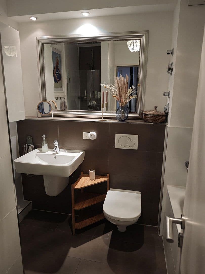 Prodej bytu 3+1 83 m², Hamburg, Hamburg Prodej bytu 3+1 83 m², Hamburg, Hamburg