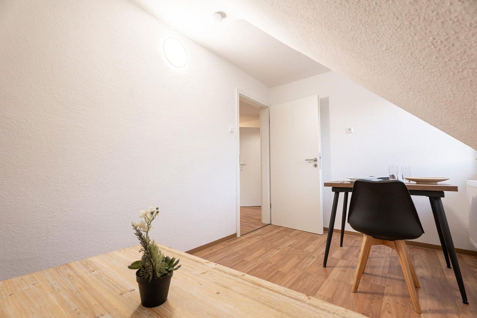 Prodej bytu 4+1 70 m², Dammstr. 62, Heilbronn, Bádensko-Württembersko Prodej bytu 4+1 70 m², Dammstr. 62, Heilbronn, Bádensko-Württembersko