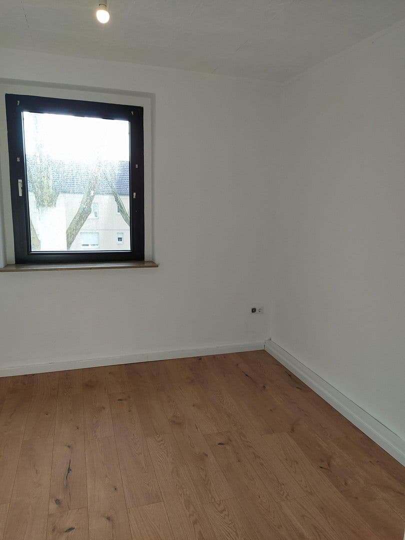 Pronájem bytu 3+1 65 m², Zeppelinstraße 139, Mönchengladbach, Severní Porýní-Vestfálsko Pronájem bytu 3+1 65 m², Zeppelinstraße 139, Mönchengladbach, Severní Porýní-Vestfálsko