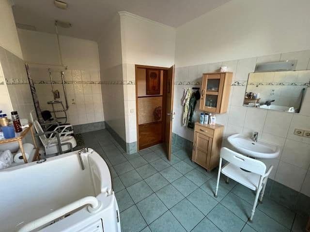 Prodej domu 588 m², pozemek 631 m², Doberlug-Kirchhain, Braniborsko Prodej domu 588 m², pozemek 631 m², Doberlug-Kirchhain, Braniborsko