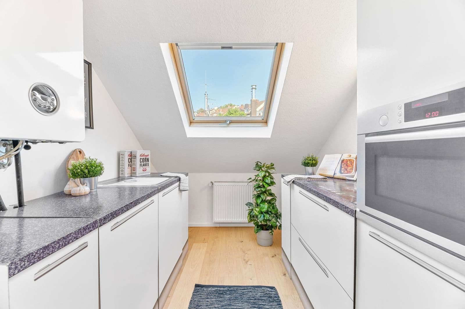 Pronájem bytu 2+1 44 m², Kernerstraße 22A, Stuttgart, Bádensko-Württembersko Pronájem bytu 2+1 44 m², Kernerstraße 22A, Stuttgart, Bádensko-Württembersko