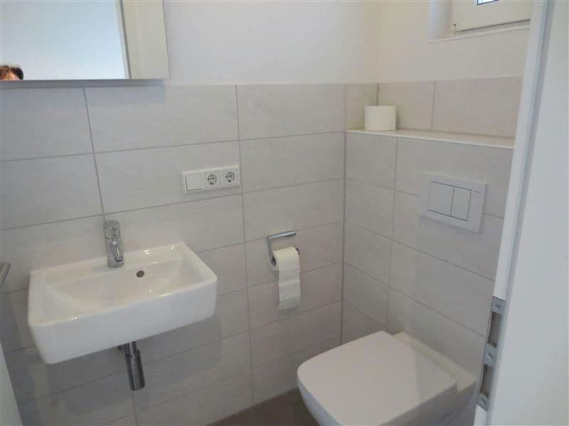 Pronájem domu 189 m², pozemek 343 m², Im Brünnel 26A, Hirschberg an der Bergstraße, Bádensko-Württembersko Pronájem domu 189 m², pozemek 343 m², Im Brünnel 26A, Hirschberg an der Bergstraße, Bádensko-Württembersko