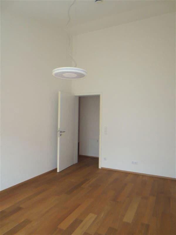 Pronájem domu 189 m², pozemek 343 m², Im Brünnel 26A, Hirschberg an der Bergstraße, Bádensko-Württembersko Pronájem domu 189 m², pozemek 343 m², Im Brünnel 26A, Hirschberg an der Bergstraße, Bádensko-Württembersko