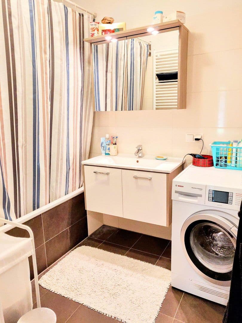 Pronájem bytu 3+1 73 m², Kreuzensteiner Straße 34/3, Korneuburg, Dolní Rakousko Pronájem bytu 3+1 73 m², Kreuzensteiner Straße 34/3, Korneuburg, Dolní Rakousko