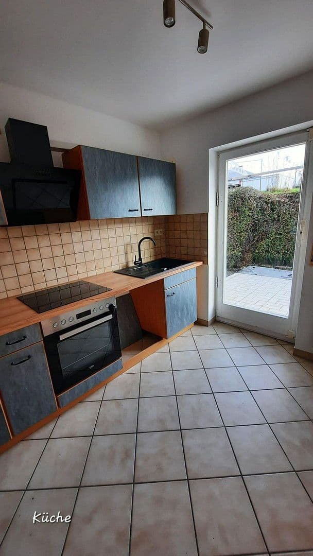 Prodej bytu 4+1 95 m², Neckarsteinach, Hessen Prodej bytu 4+1 95 m², Neckarsteinach, Hessen