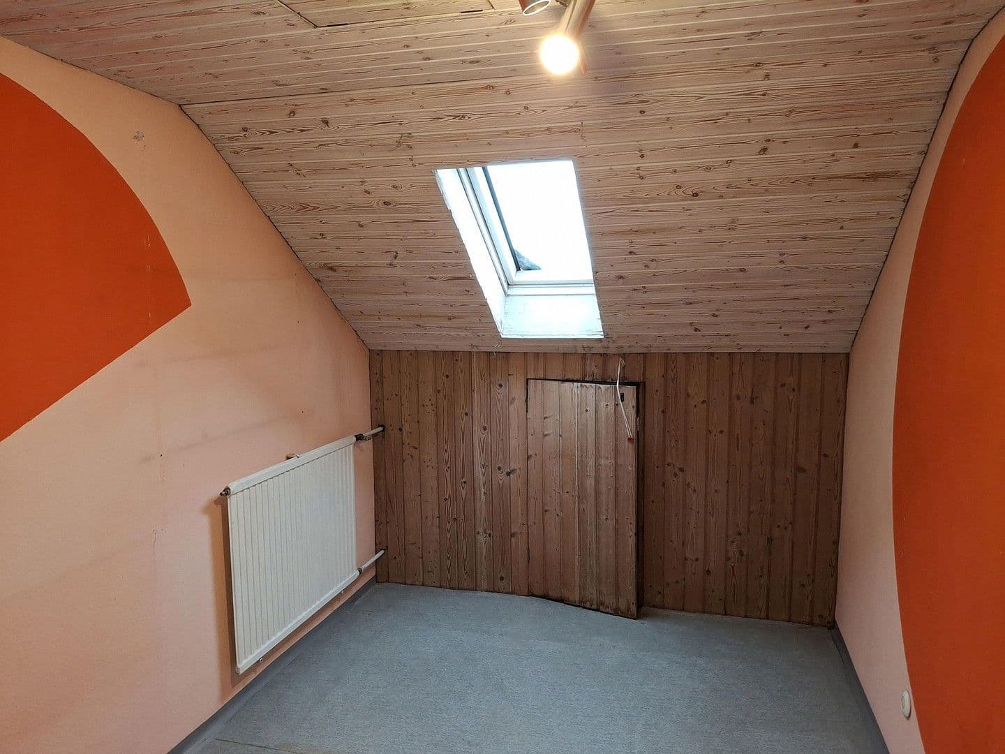 Prodej domu 122 m², pozemek 281 m², Wendlingen am Neckar, Bádensko-Württembersko Prodej domu 122 m², pozemek 281 m², Wendlingen am Neckar, Bádensko-Württembersko