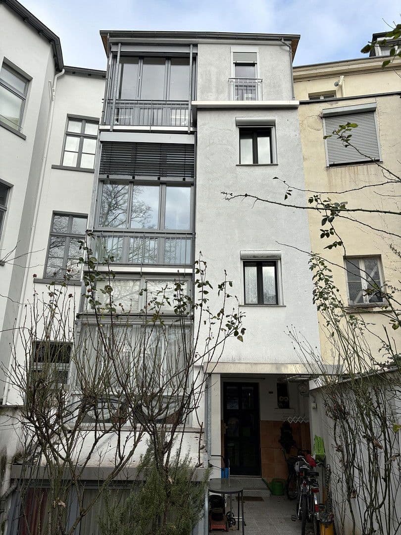 Prodej domu 230 m², pozemek 140 m², Bonn, Severní Porýní-Vestfálsko Prodej domu 230 m², pozemek 140 m², Bonn, Severní Porýní-Vestfálsko