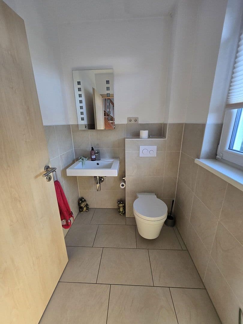 Pronájem domu 108 m², pozemek 413 m², Besanweg 11, Rostock, Mecklenburg-Vorpommern Pronájem domu 108 m², pozemek 413 m², Besanweg 11, Rostock, Mecklenburg-Vorpommern