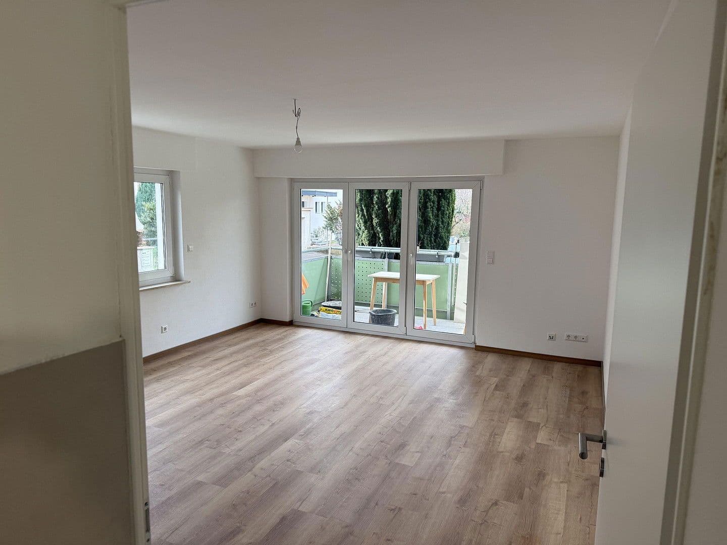 Pronájem bytu 3+1 68 m², Hirsauerstr. 24, Ludwigsburg, Bádensko-Württembersko Pronájem bytu 3+1 68 m², Hirsauerstr. 24, Ludwigsburg, Bádensko-Württembersko
