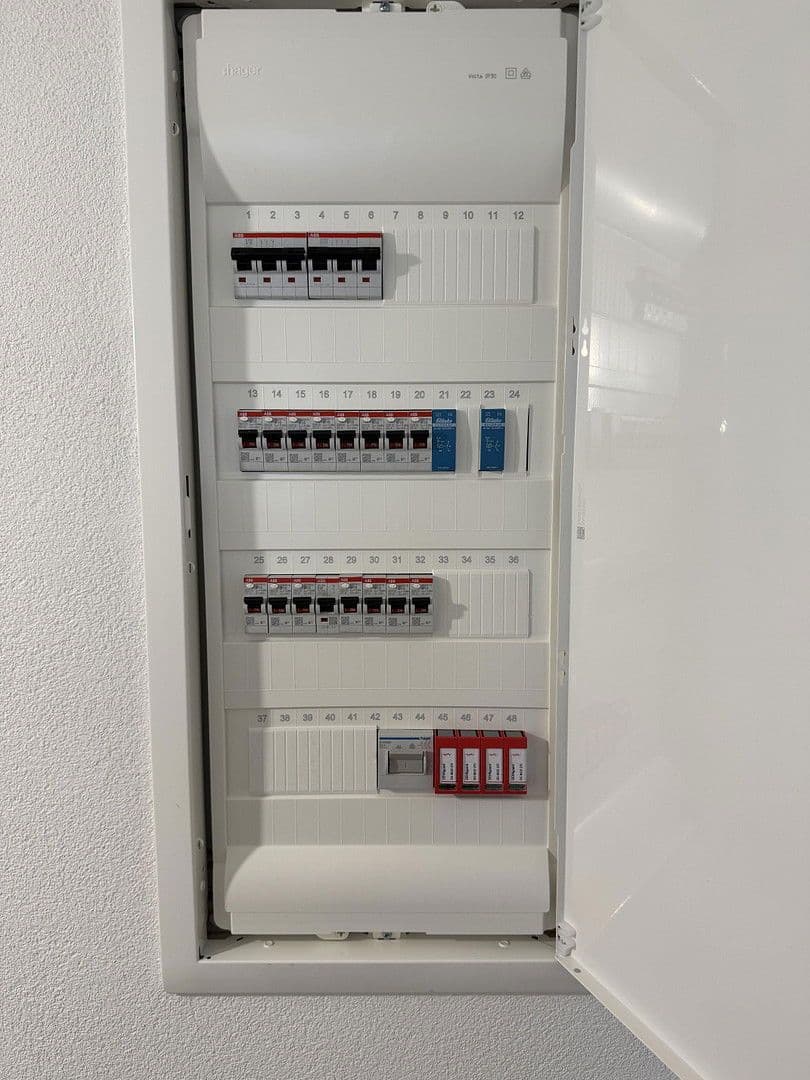 Pronájem bytu 3+1 68 m², Hirsauerstr. 24, Ludwigsburg, Bádensko-Württembersko Pronájem bytu 3+1 68 m², Hirsauerstr. 24, Ludwigsburg, Bádensko-Württembersko