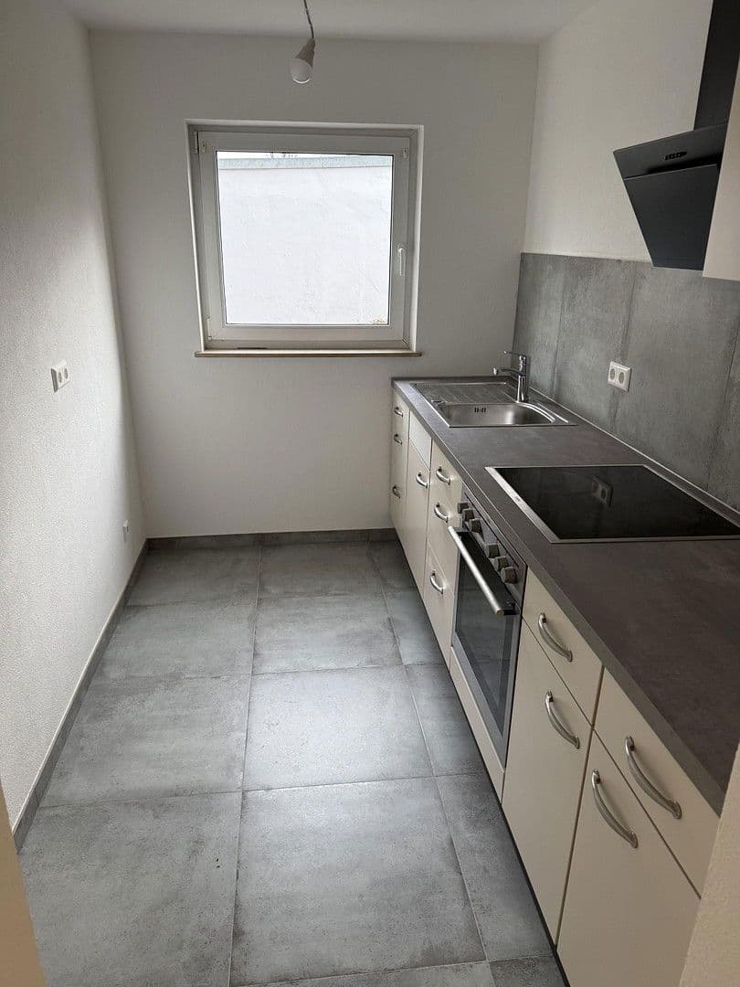 Pronájem bytu 3+1 68 m², Hirsauerstr. 24, Ludwigsburg, Bádensko-Württembersko Pronájem bytu 3+1 68 m², Hirsauerstr. 24, Ludwigsburg, Bádensko-Württembersko