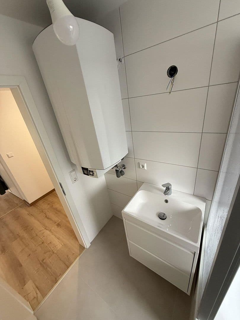 Pronájem bytu 3+1 68 m², Hirsauerstr. 24, Ludwigsburg, Bádensko-Württembersko Pronájem bytu 3+1 68 m², Hirsauerstr. 24, Ludwigsburg, Bádensko-Württembersko