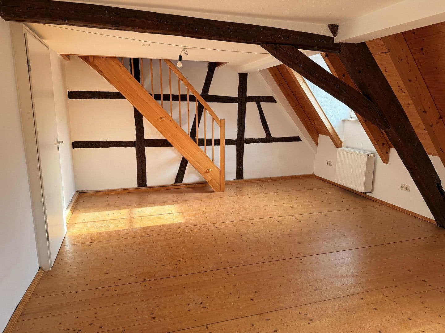 Pronájem bytu 6+1 121 m², Weinheim, Bádensko-Württembersko Pronájem bytu 6+1 121 m², Weinheim, Bádensko-Württembersko