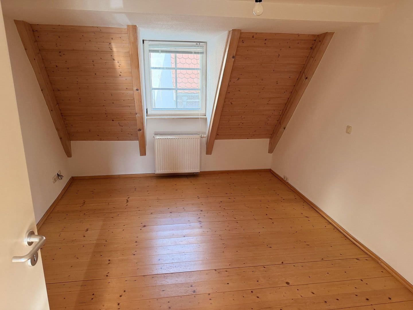 Pronájem bytu 6+1 121 m², Weinheim, Bádensko-Württembersko Pronájem bytu 6+1 121 m², Weinheim, Bádensko-Württembersko