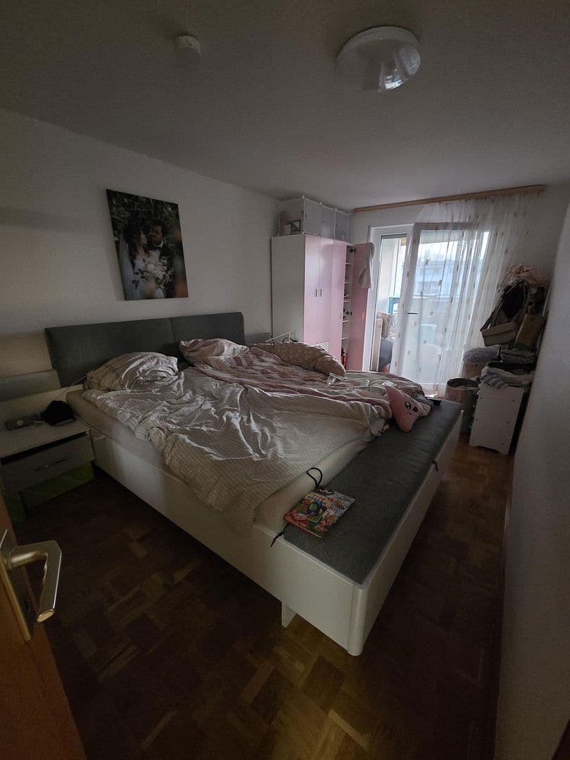 Pronájem bytu 2+1 60 m², Walter-Gropius-Str. 3, Reutlingen, Bádensko-Württembersko Pronájem bytu 2+1 60 m², Walter-Gropius-Str. 3, Reutlingen, Bádensko-Württembersko