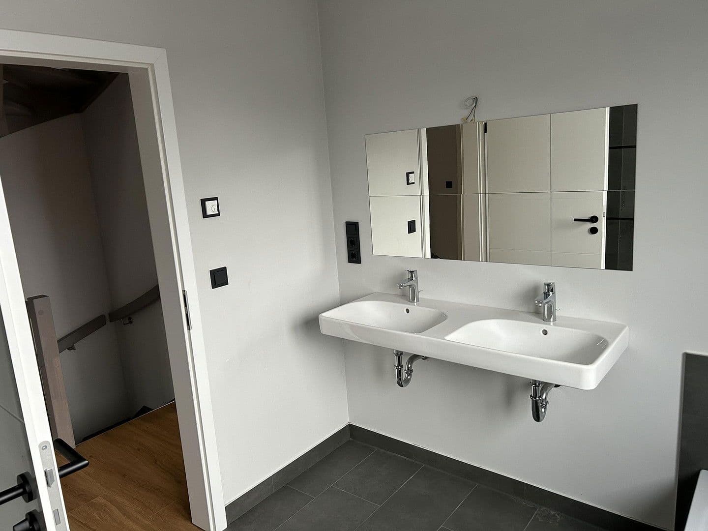 Prodej domu 100 m², pozemek 180 m², Rellingen, Šlesvicko-Holštýnsko Prodej domu 100 m², pozemek 180 m², Rellingen, Šlesvicko-Holštýnsko