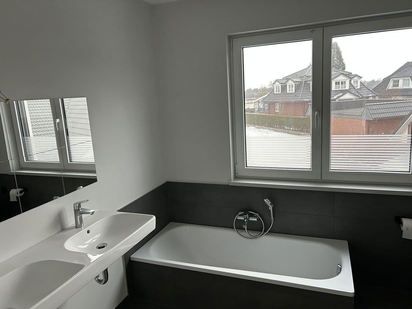 Prodej domu 100 m², pozemek 180 m², Rellingen, Šlesvicko-Holštýnsko Prodej domu 100 m², pozemek 180 m², Rellingen, Šlesvicko-Holštýnsko