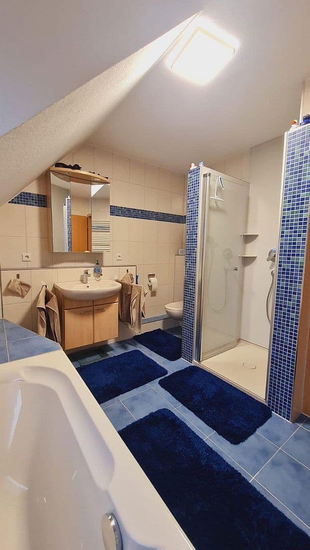 Prodej domu 138 m², pozemek 231 m², Karlsruhe, Bádensko-Württembersko Prodej domu 138 m², pozemek 231 m², Karlsruhe, Bádensko-Württembersko