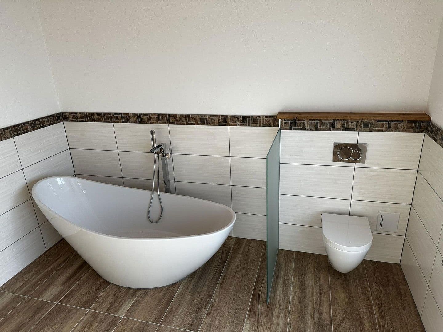 Pronájem domu 130 m², pozemek 337 m², Winzer, Bavorsko Pronájem domu 130 m², pozemek 337 m², Winzer, Bavorsko