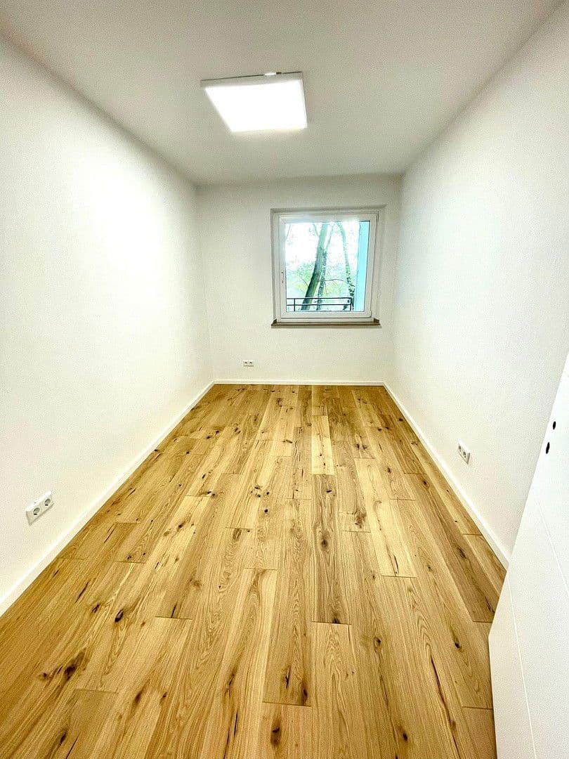 Pronájem bytu 2+1 72 m², Grundstraße 24, Wuppertal, Severní Porýní-Vestfálsko Pronájem bytu 2+1 72 m², Grundstraße 24, Wuppertal, Severní Porýní-Vestfálsko