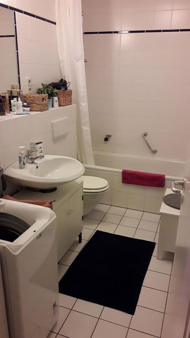 Prodej bytu 2+1 54 m², Köln, Severní Porýní-Vestfálsko Prodej bytu 2+1 54 m², Köln, Severní Porýní-Vestfálsko