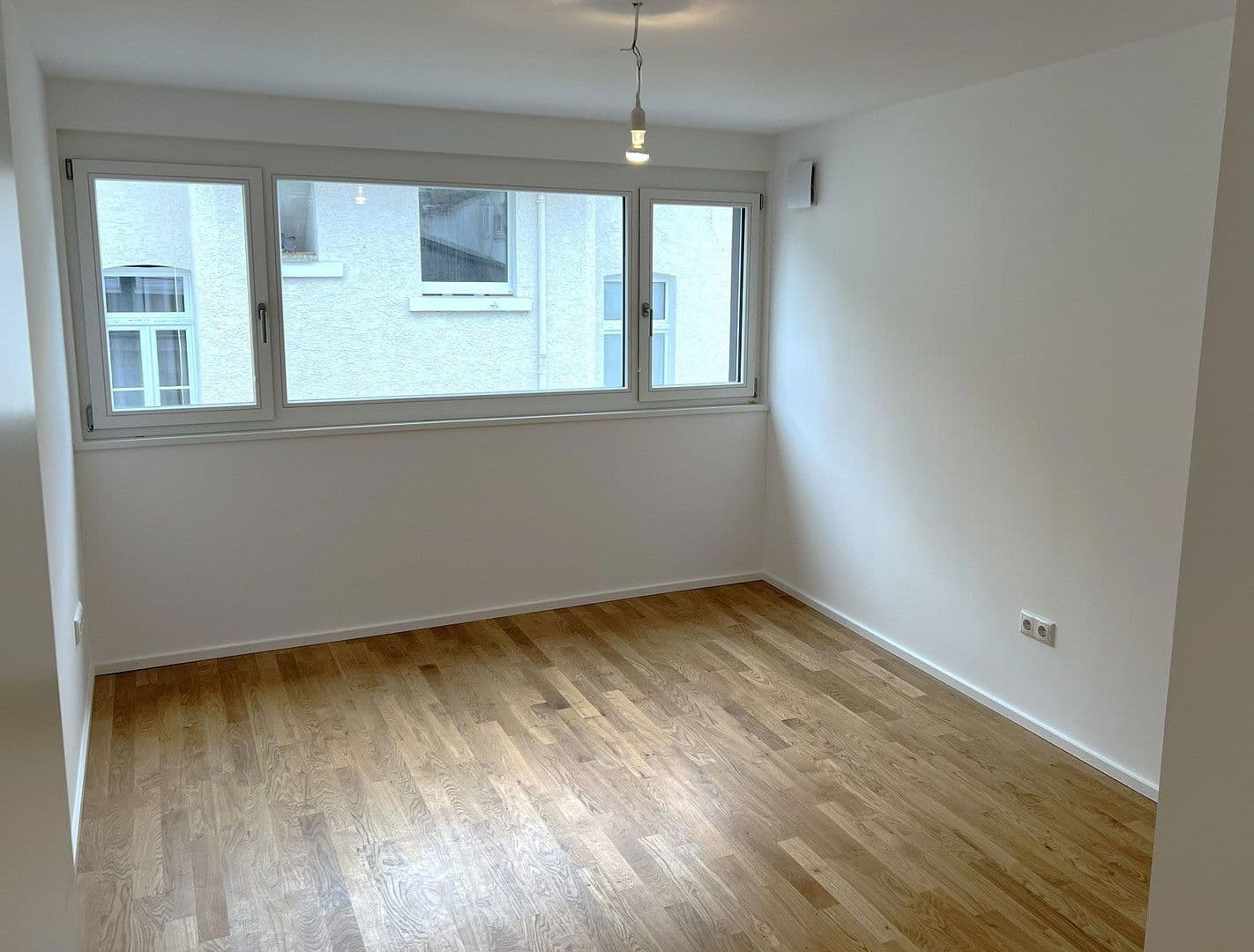 Pronájem bytu 4+1 77 m², Walramstraße 2, Wiesbaden, Hessen Pronájem bytu 4+1 77 m², Walramstraße 2, Wiesbaden, Hessen