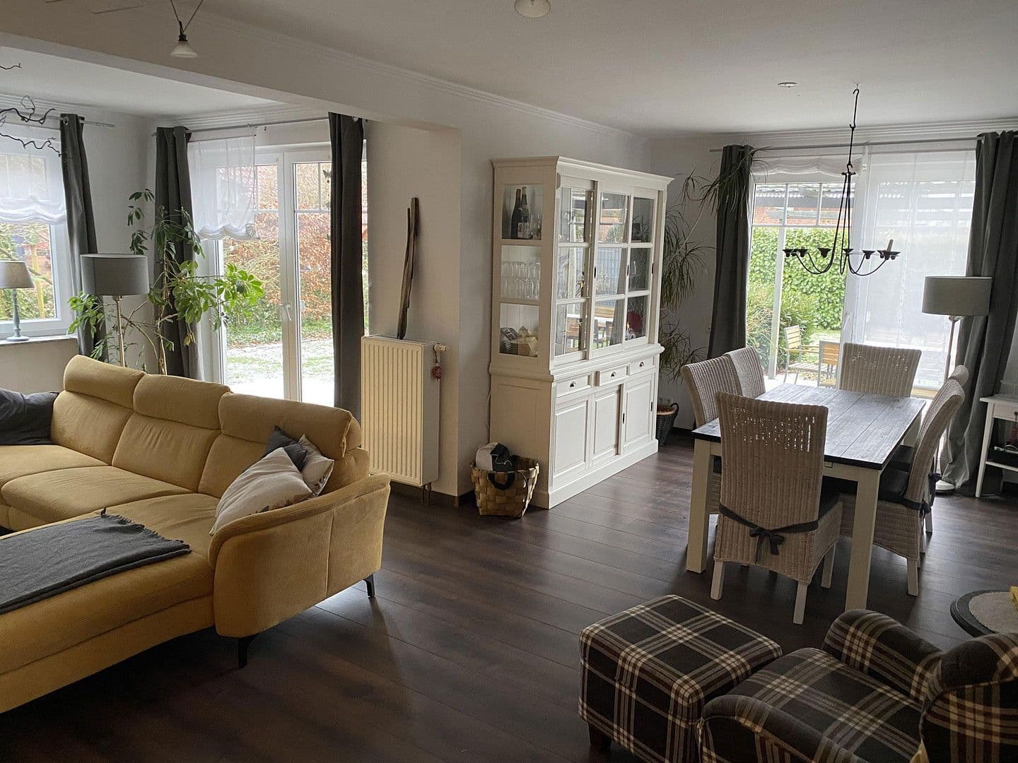 Prodej domu 138 m², pozemek 651 m², Tostedt, Dolní Sasko Prodej domu 138 m², pozemek 651 m², Tostedt, Dolní Sasko