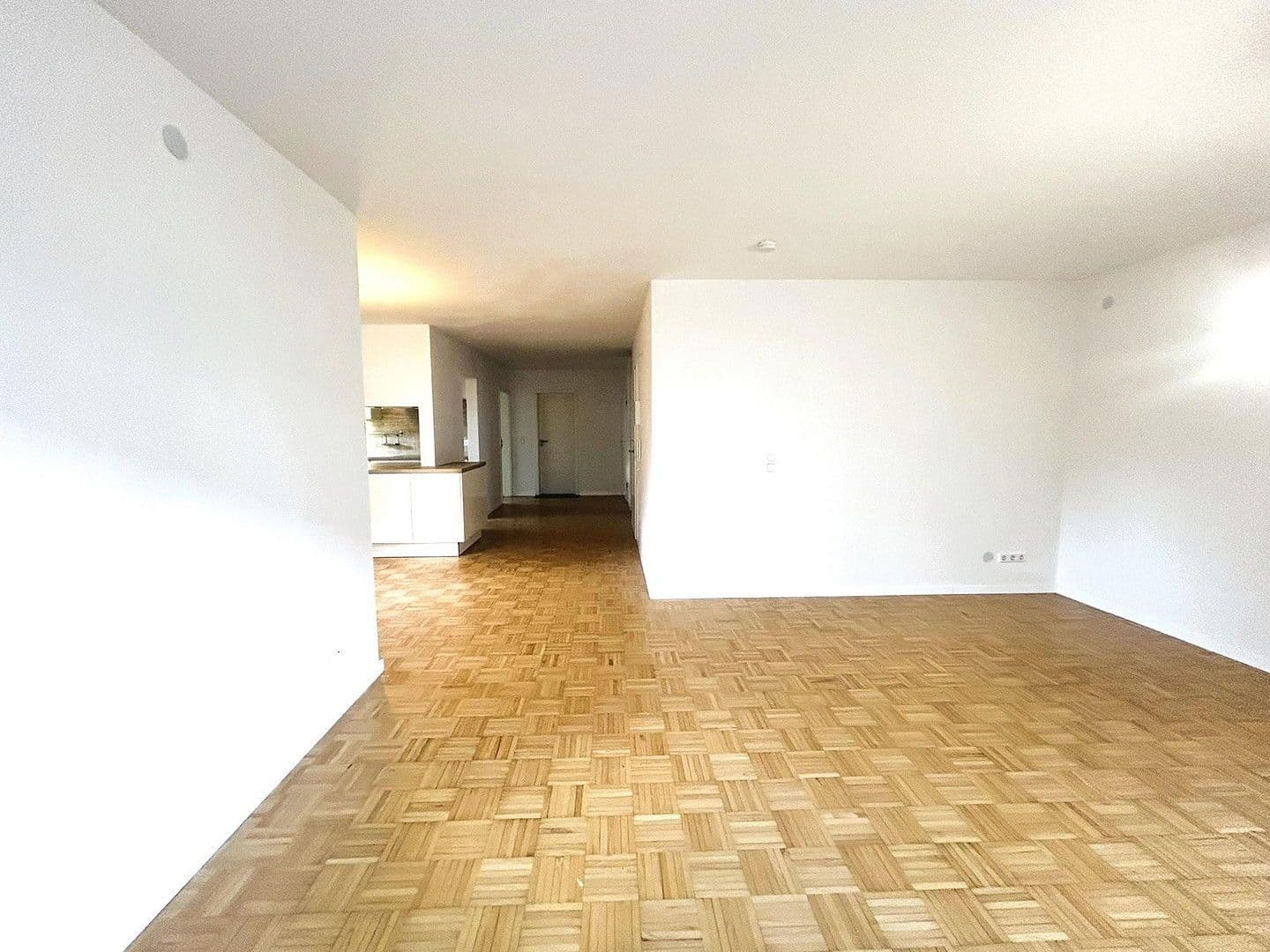 Pronájem bytu 3+kk 83 m², Laichingen, Bádensko-Württembersko Pronájem bytu 3+kk 83 m², Laichingen, Bádensko-Württembersko