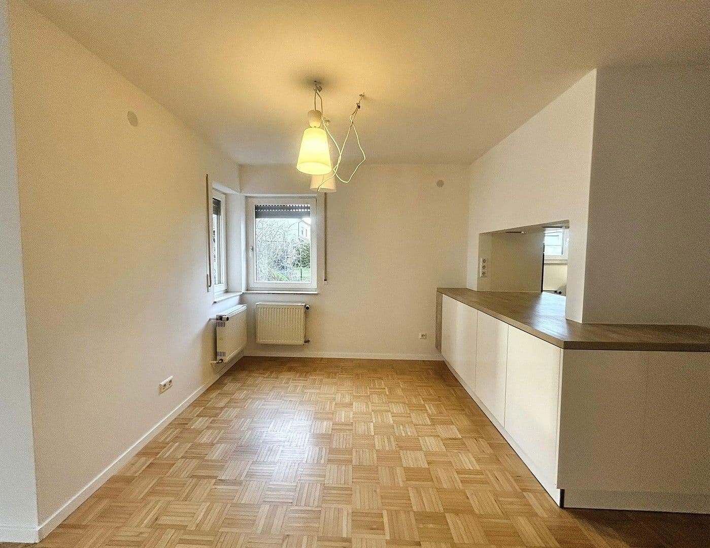 Pronájem bytu 3+kk 83 m², Laichingen, Bádensko-Württembersko Pronájem bytu 3+kk 83 m², Laichingen, Bádensko-Württembersko