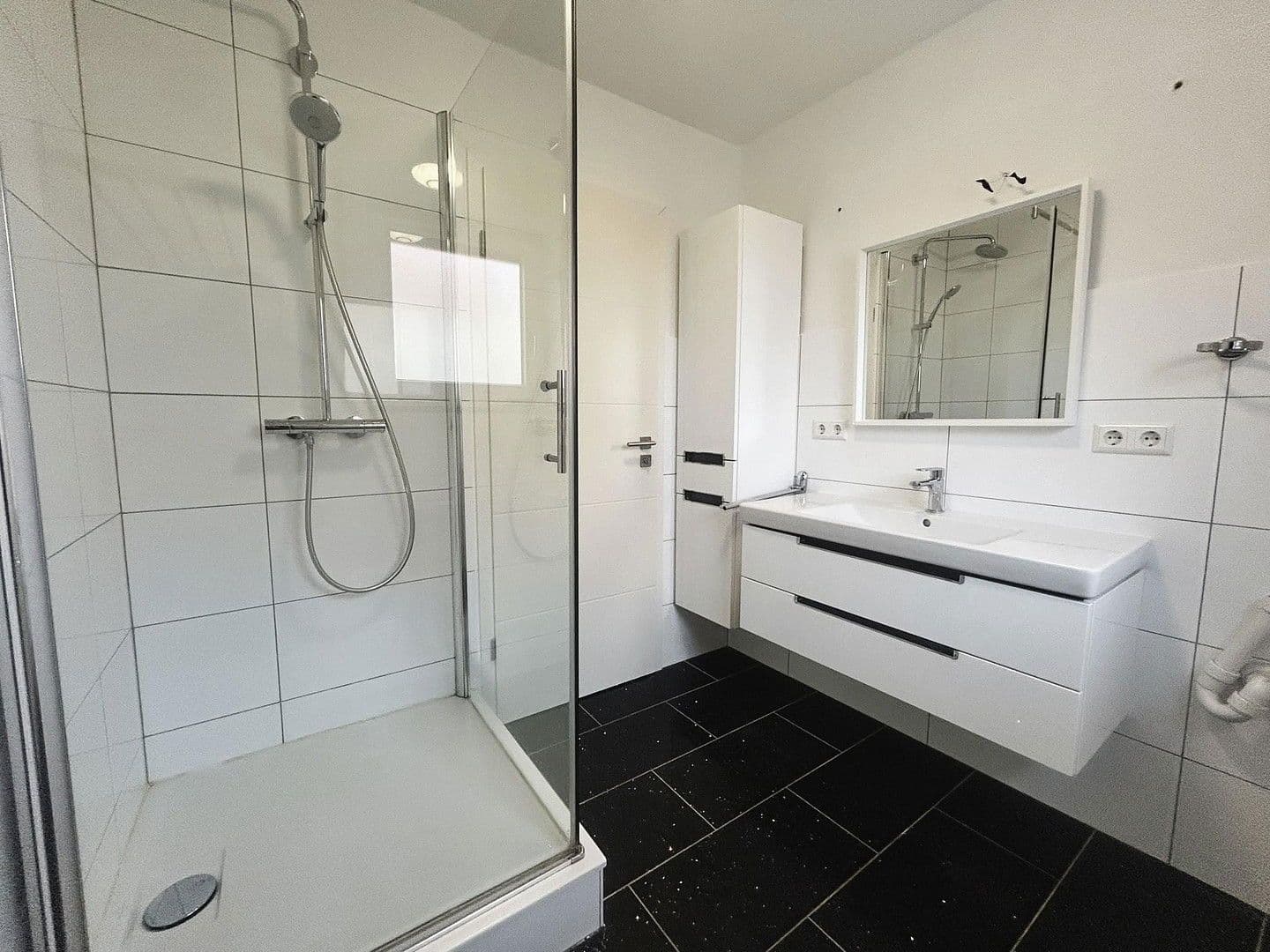 Pronájem bytu 3+kk 83 m², Laichingen, Bádensko-Württembersko Pronájem bytu 3+kk 83 m², Laichingen, Bádensko-Württembersko