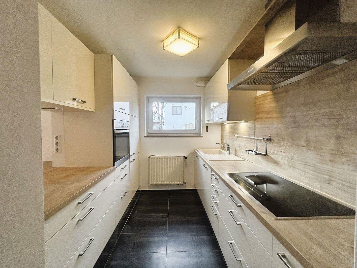 Pronájem bytu 3+kk 83 m², Laichingen, Bádensko-Württembersko Pronájem bytu 3+kk 83 m², Laichingen, Bádensko-Württembersko