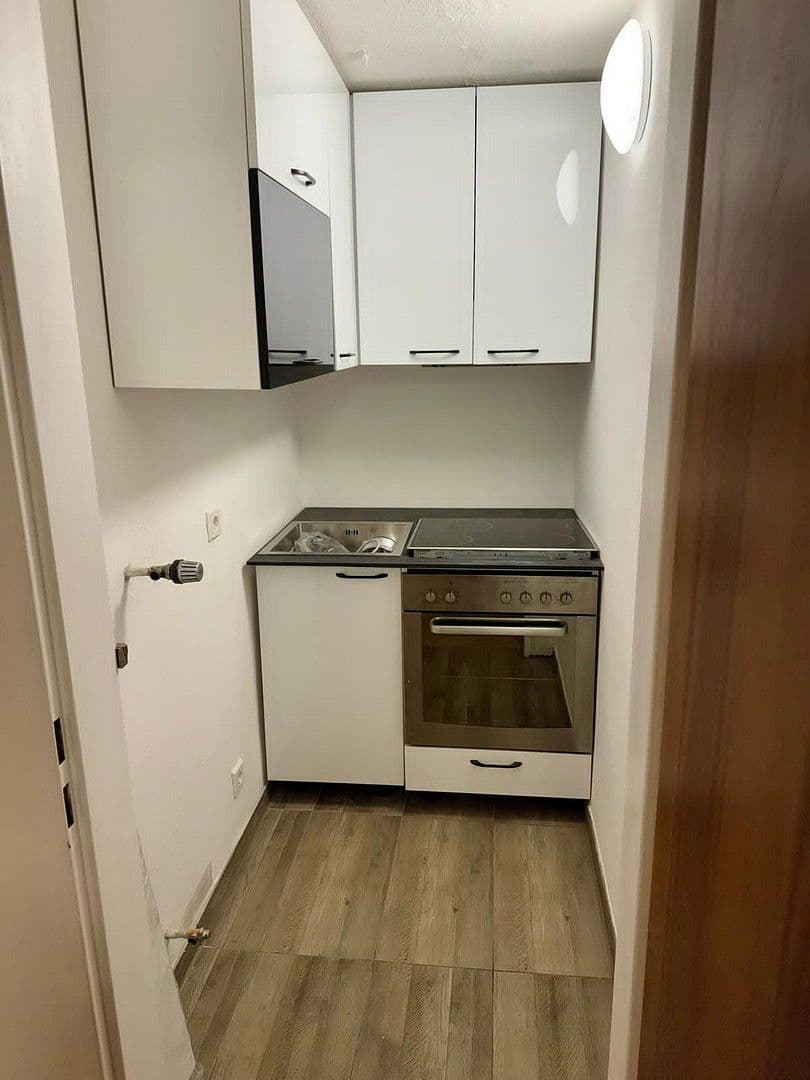 Pronájem bytu 1+1 27 m², Kelheim, Bavorsko Pronájem bytu 1+1 27 m², Kelheim, Bavorsko