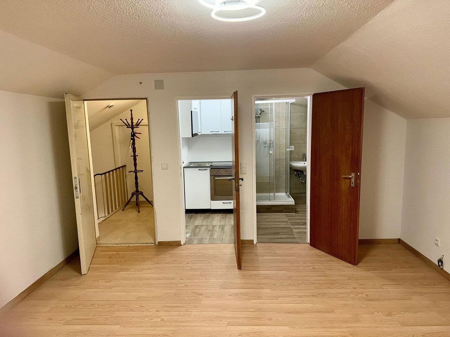 Pronájem bytu 1+1 27 m², Kelheim, Bavorsko Pronájem bytu 1+1 27 m², Kelheim, Bavorsko