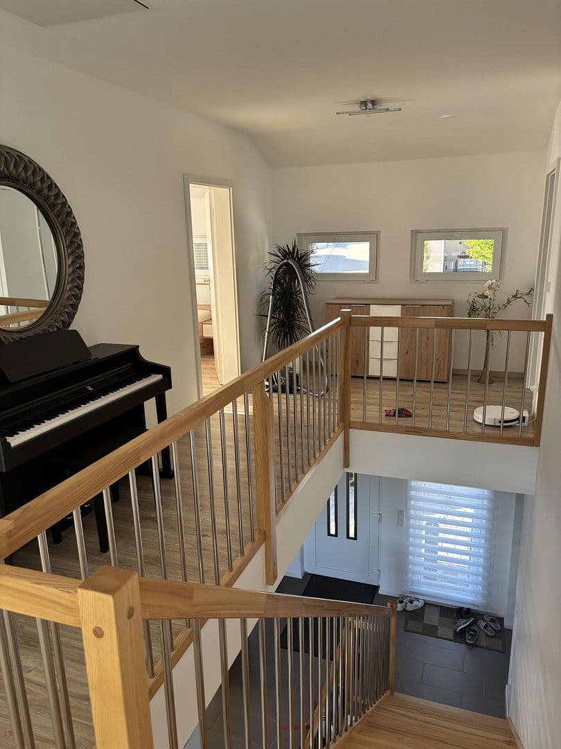 Prodej domu 230 m², pozemek 665 m², Am Flachsberg 25, Unterhausen, Bavorsko Prodej domu 230 m², pozemek 665 m², Am Flachsberg 25, Unterhausen, Bavorsko